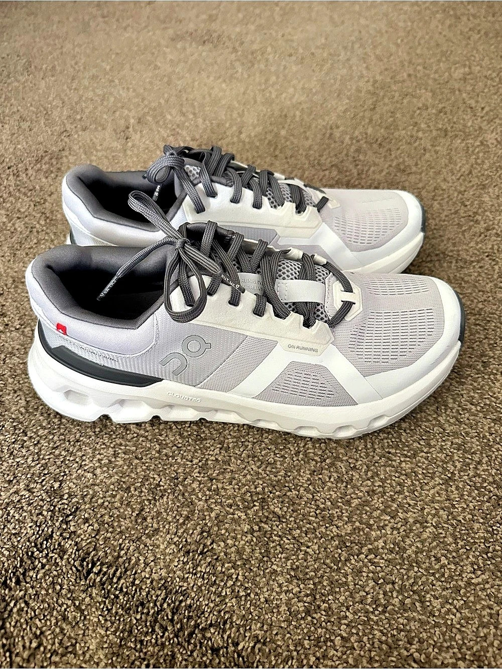 On Cloud Cloudrunner 2 Women’s Athletic Shoes White Gray US 8.5